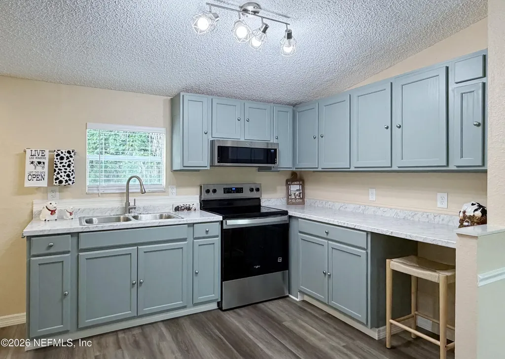 102 Dalton Court Satsuma FL 32189