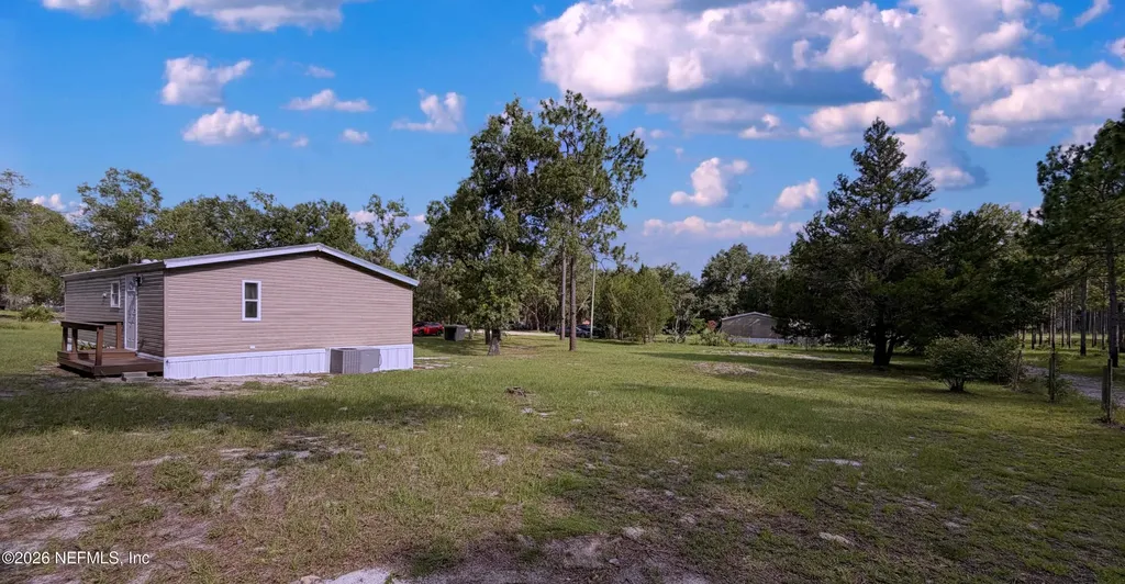 102 Dalton Court Satsuma FL 32189