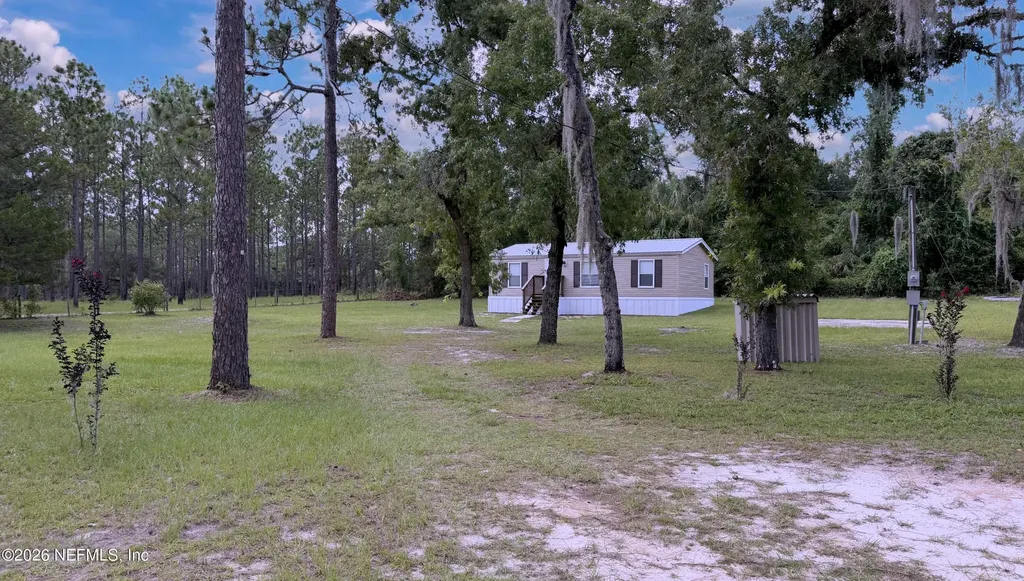 102 Dalton Court Satsuma FL 32189