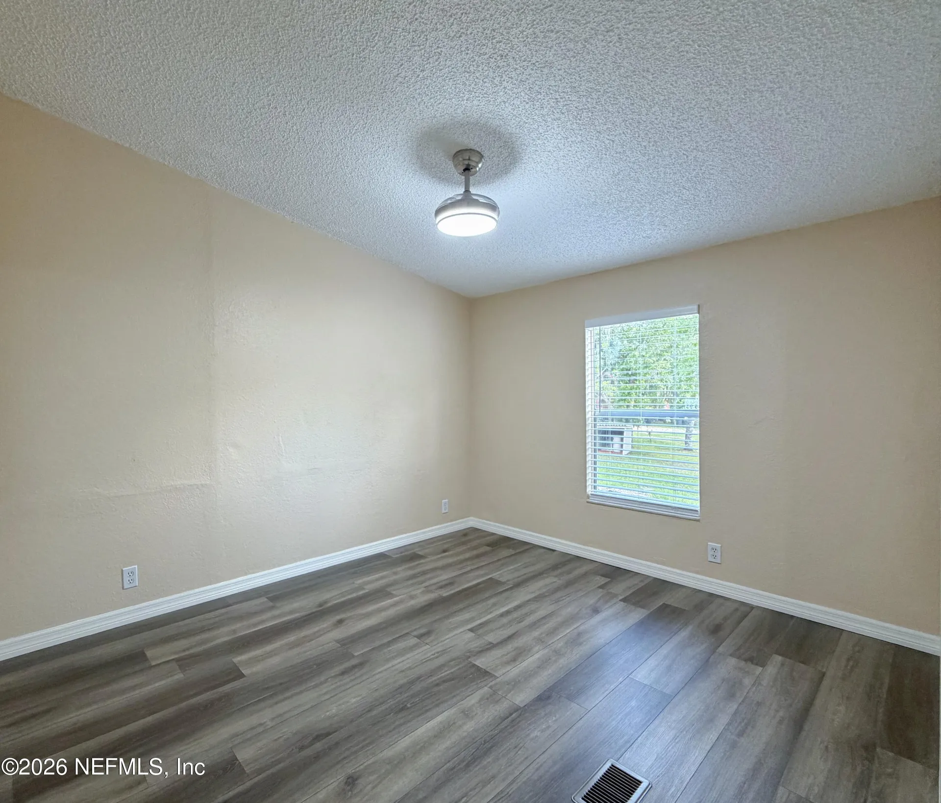 102 Dalton Court Satsuma FL 32189