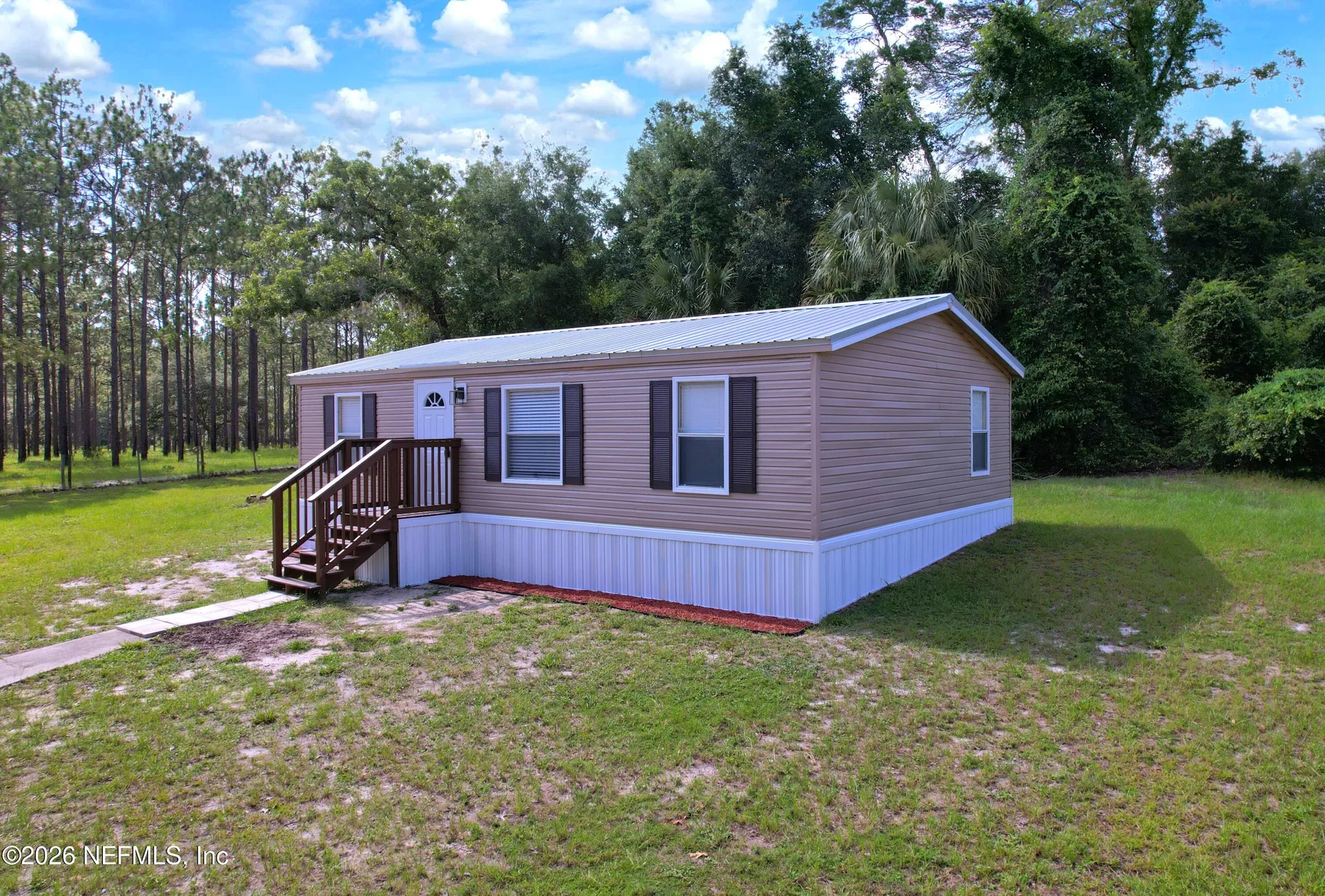 102 Dalton Court Satsuma FL 32189