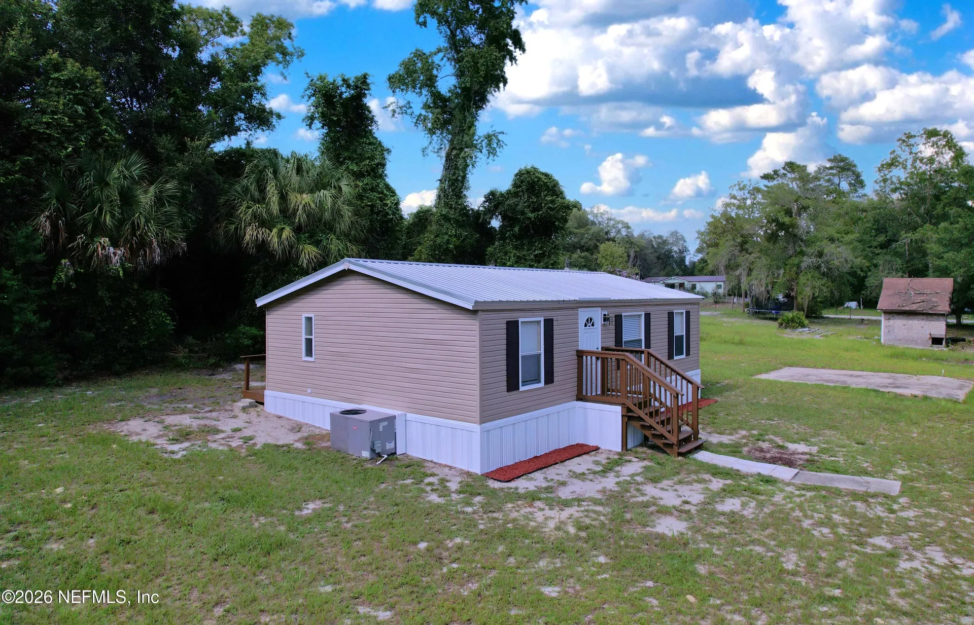 102 Dalton Court Satsuma FL 32189