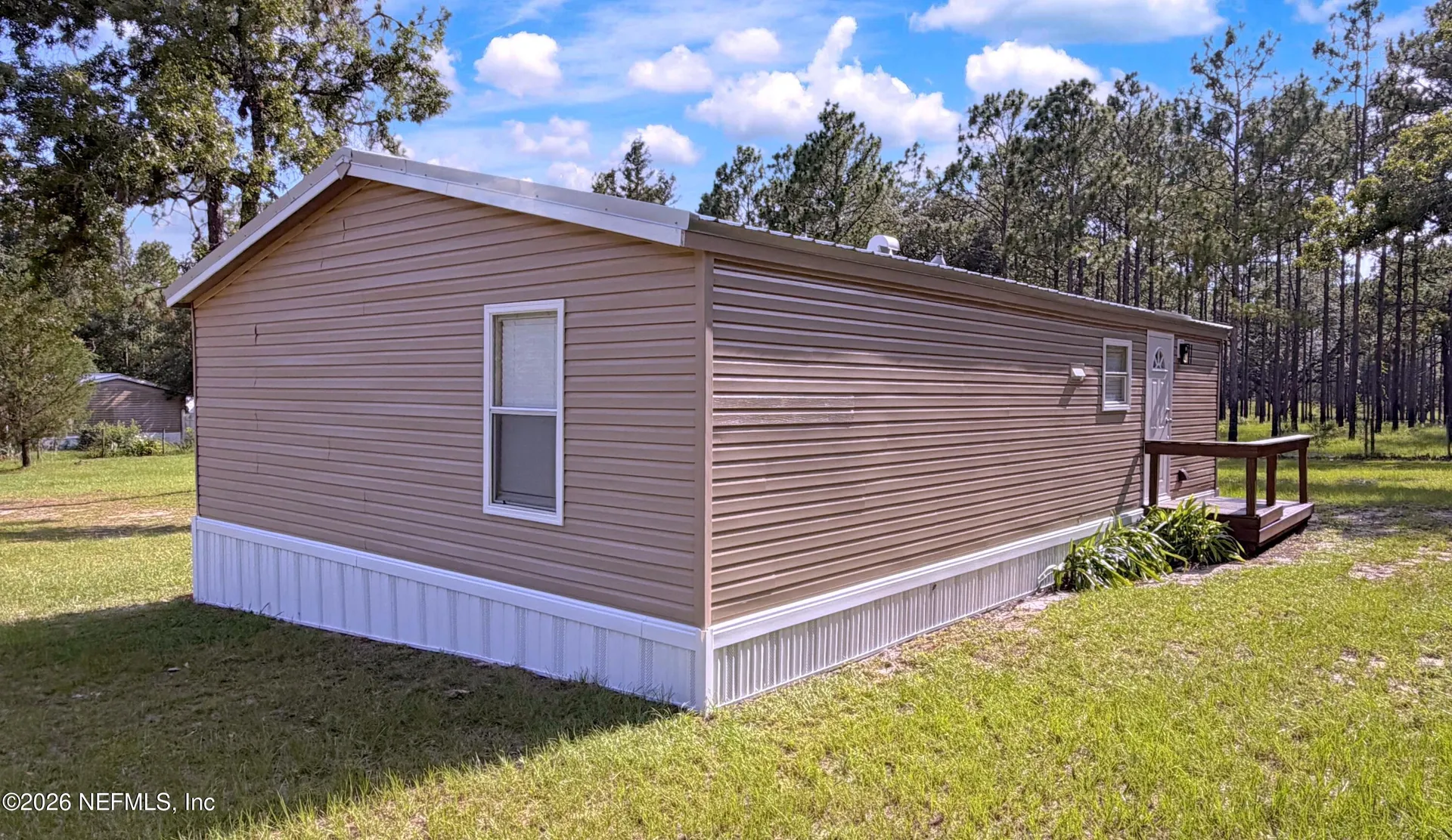 102 Dalton Court Satsuma FL 32189
