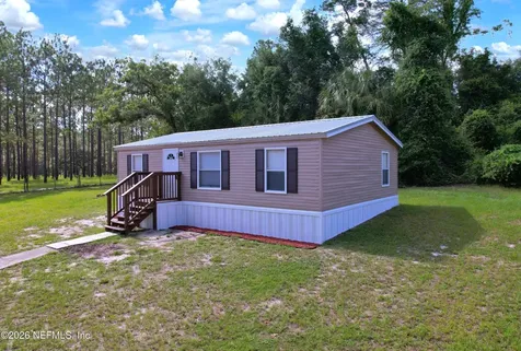 102 Dalton Court Satsuma FL 32189