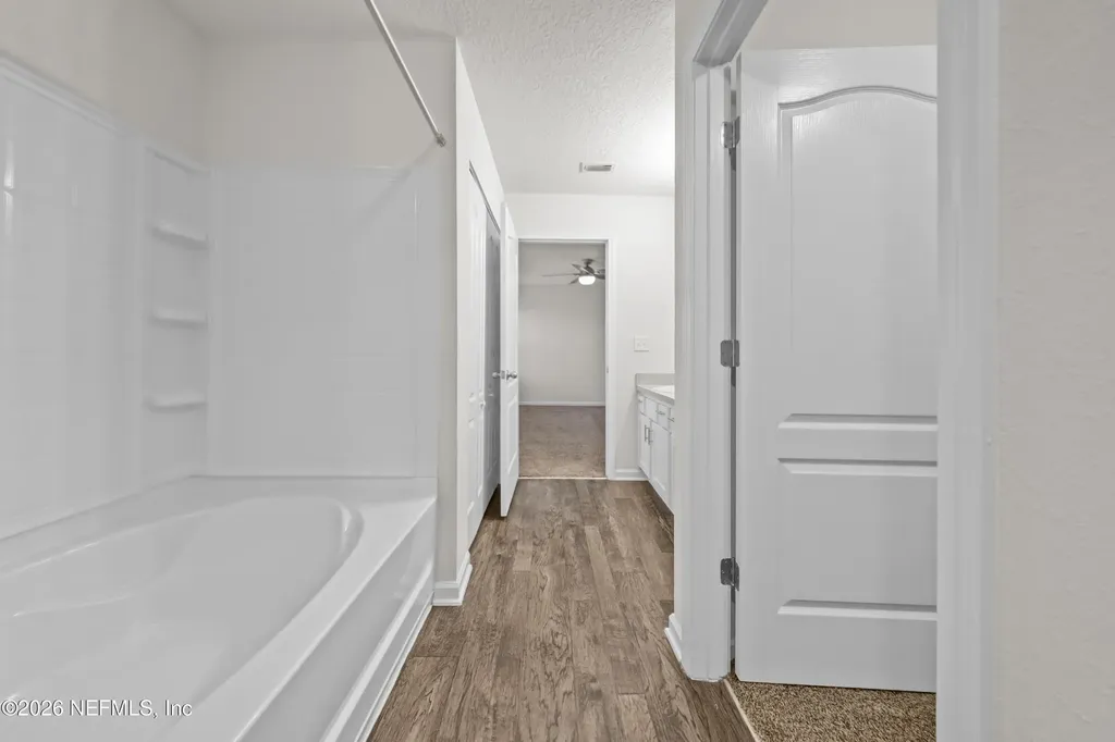 8279 Meadow Walk Lane Jacksonville FL 32256