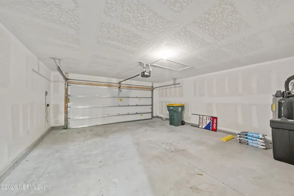 8279 Meadow Walk Lane Jacksonville FL 32256