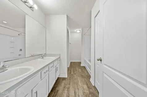 8279 Meadow Walk Lane Jacksonville FL 32256