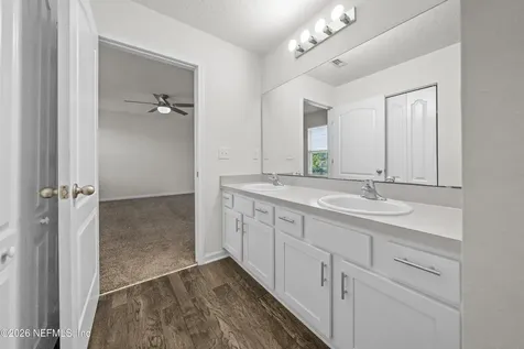 8279 Meadow Walk Lane Jacksonville FL 32256