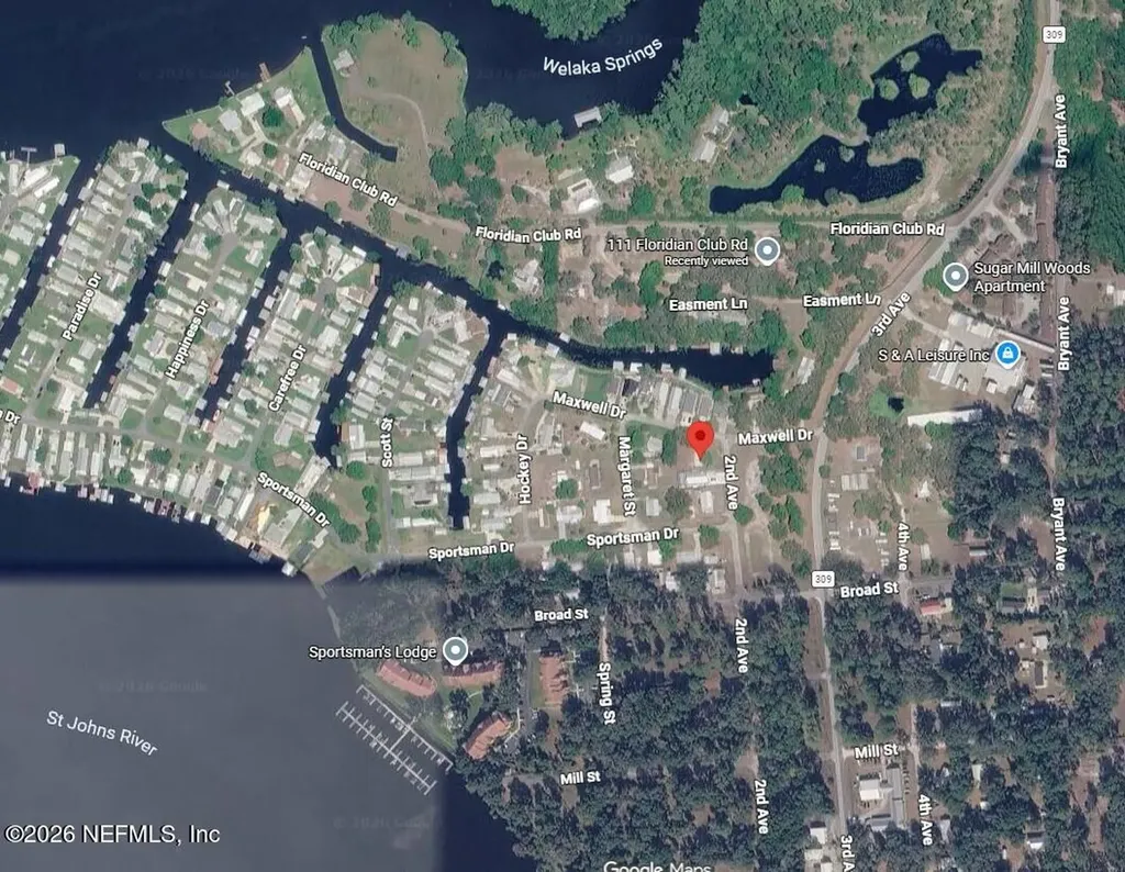 1305 2nd Avenue Welaka FL 32189