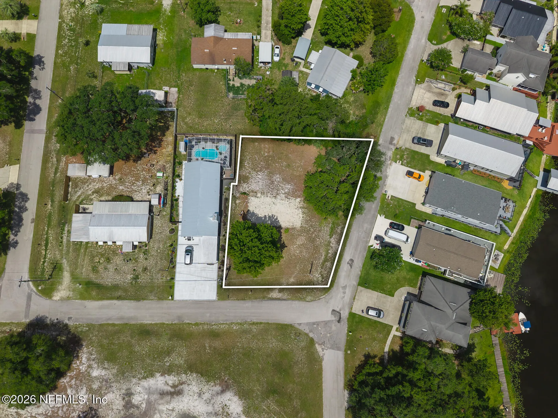 1305 2nd Avenue Welaka FL 32189