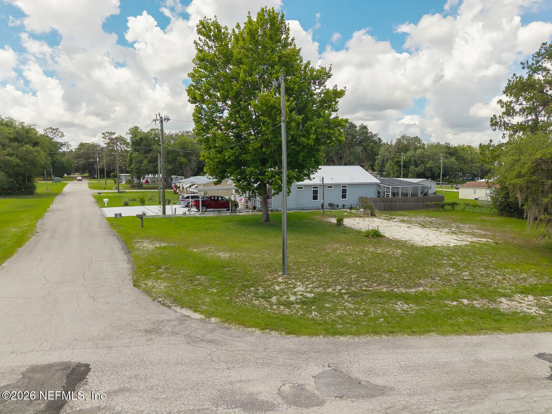 1305 2nd Avenue Welaka FL 32189