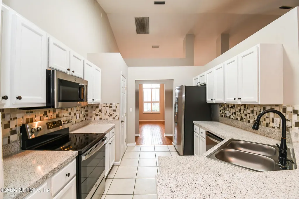 4234 Emerald Bay Drive Jacksonville FL 32277