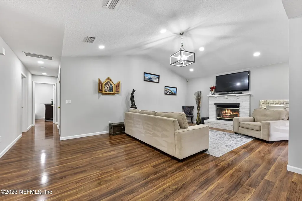 9126 Trevi Circle W Jacksonville FL 32257