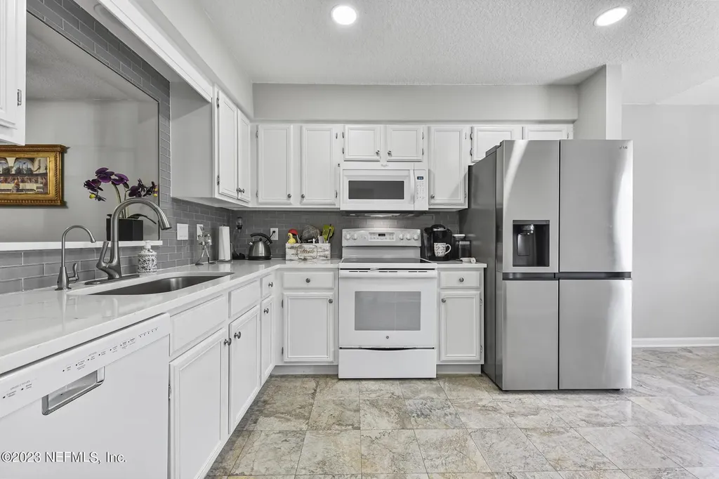 9126 Trevi Circle W Jacksonville FL 32257