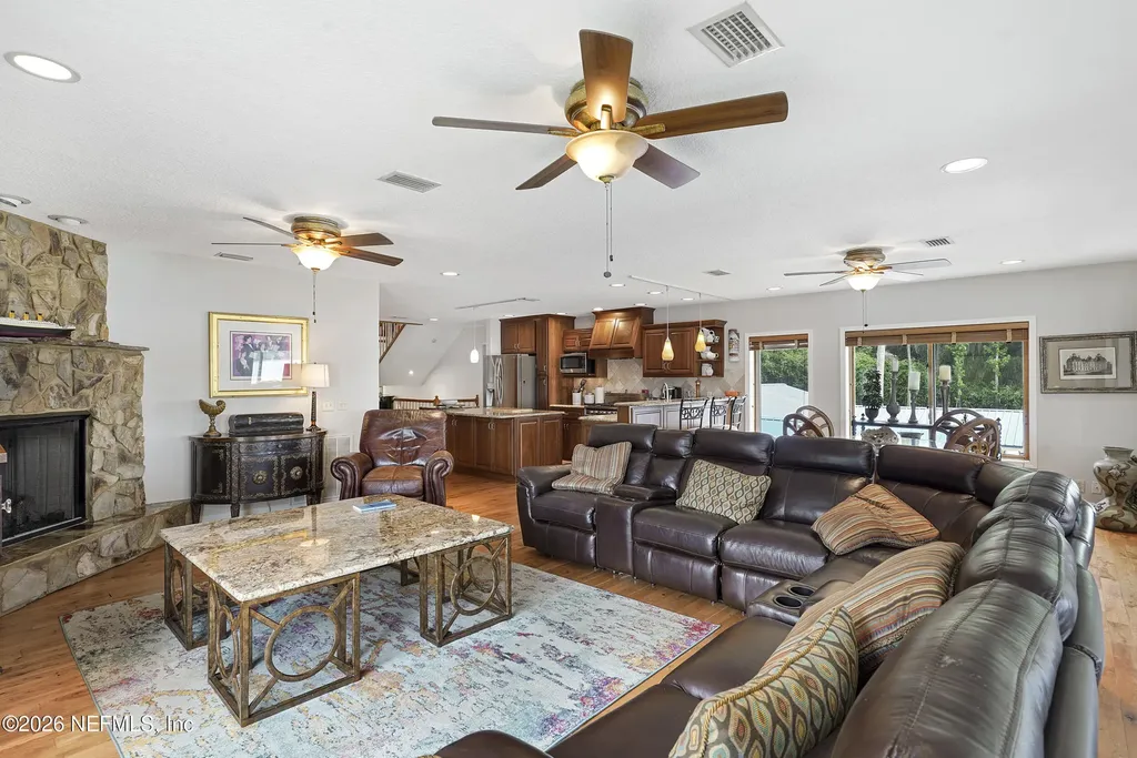 703 Front Street Welaka FL 32189