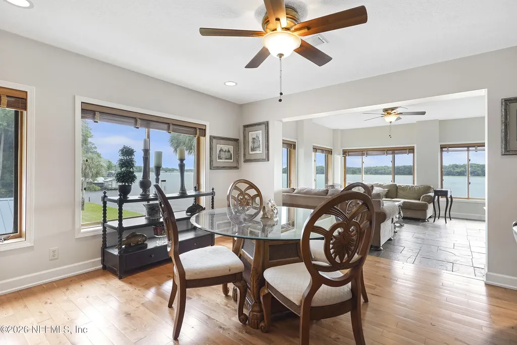 703 Front Street Welaka FL 32189