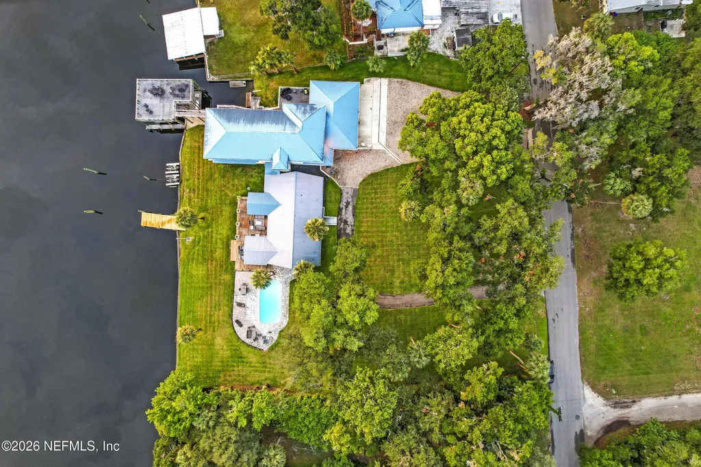 703 Front Street Welaka FL 32189