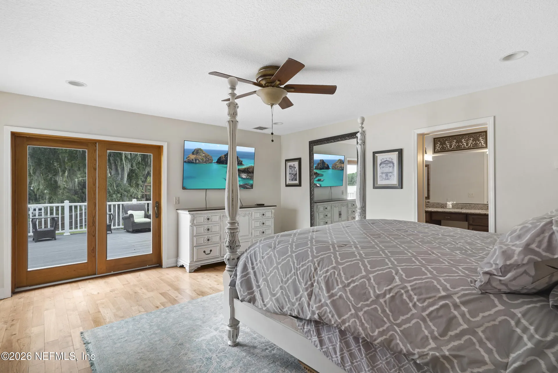 703 Front Street Welaka FL 32189