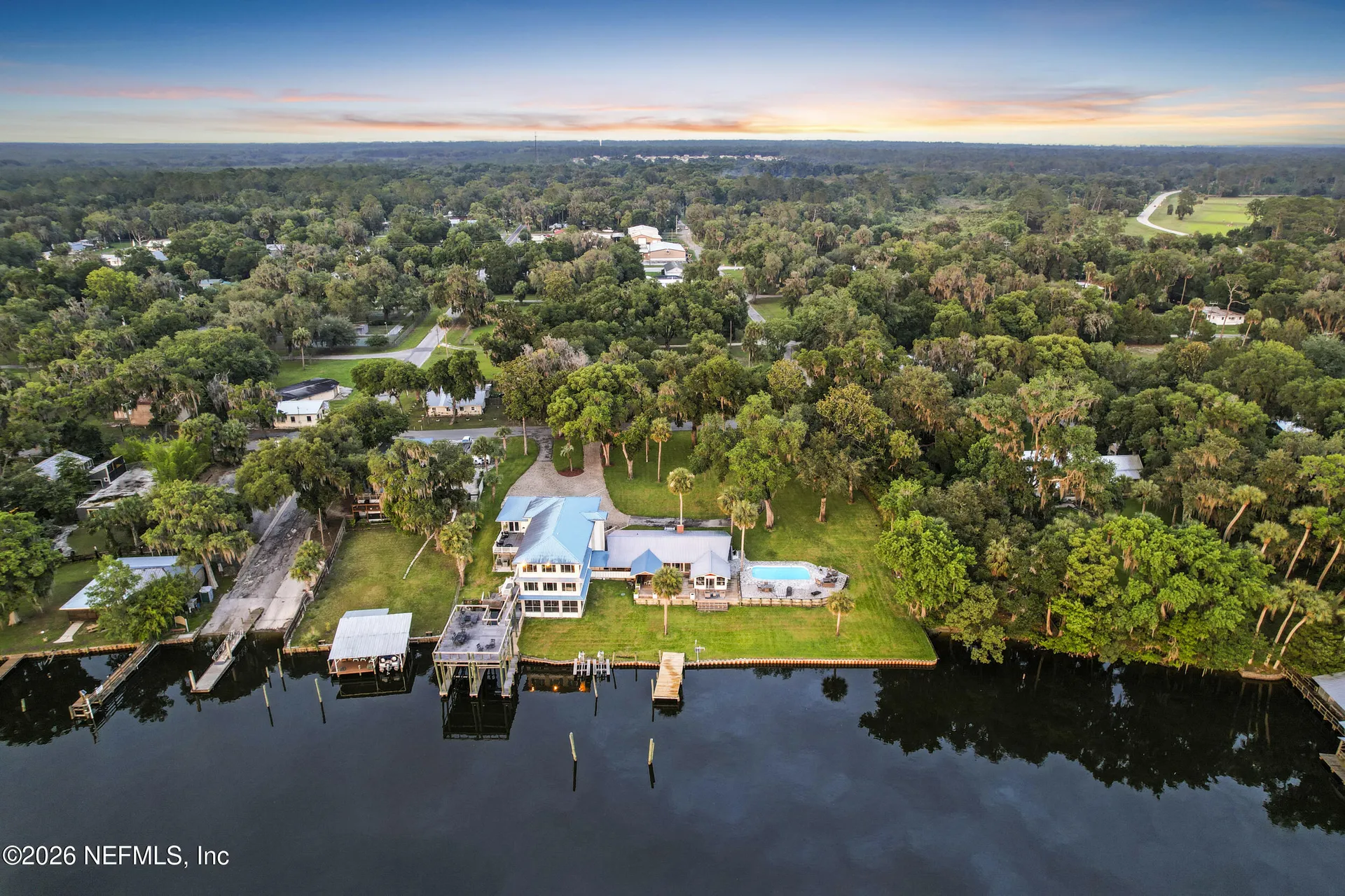 703 Front Street Welaka FL 32189