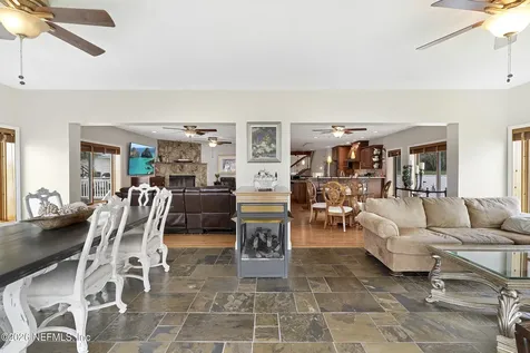703 Front Street Welaka FL 32189