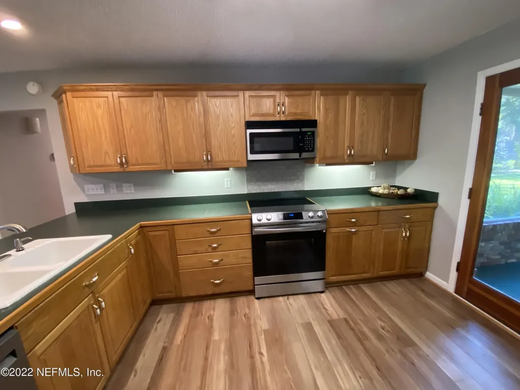 1301 Kings Road Neptune Beach FL 32266