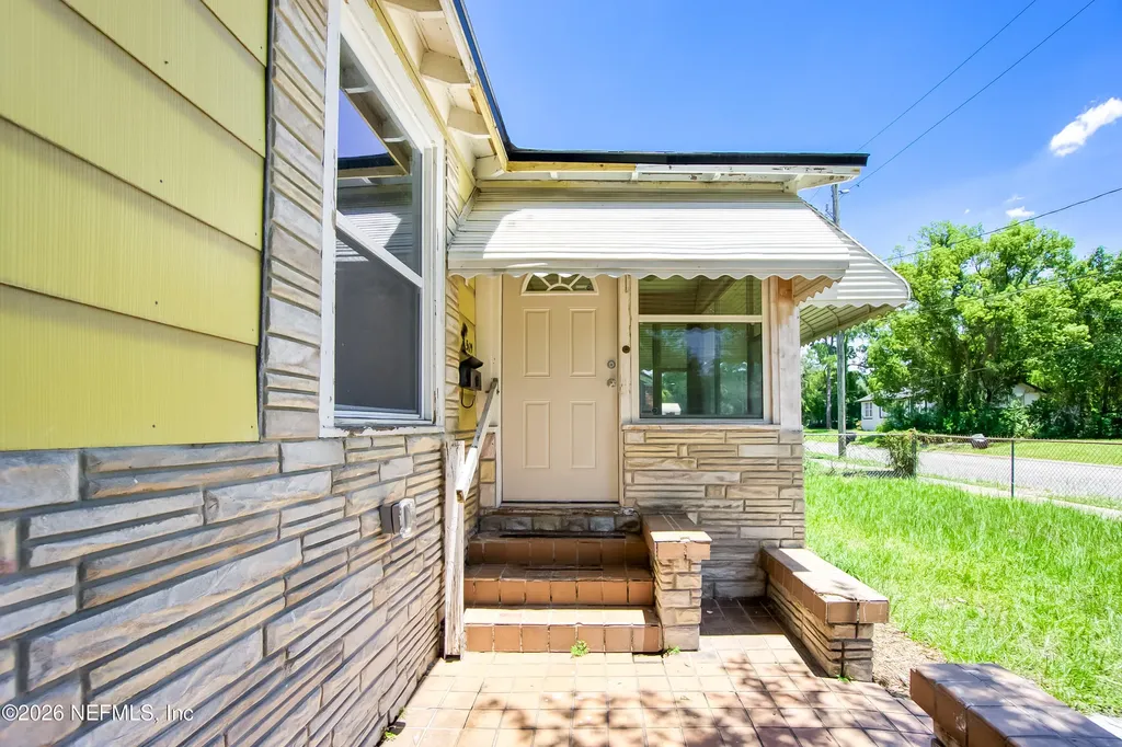 569 W 49th Street Jacksonville FL 32208