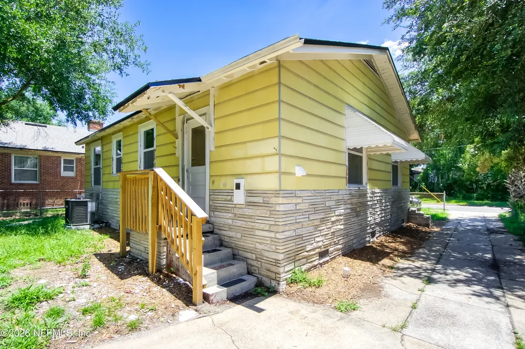 569 W 49th Street Jacksonville FL 32208