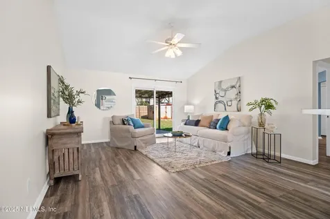 13241 Mendenhall Place Jacksonville FL 32224