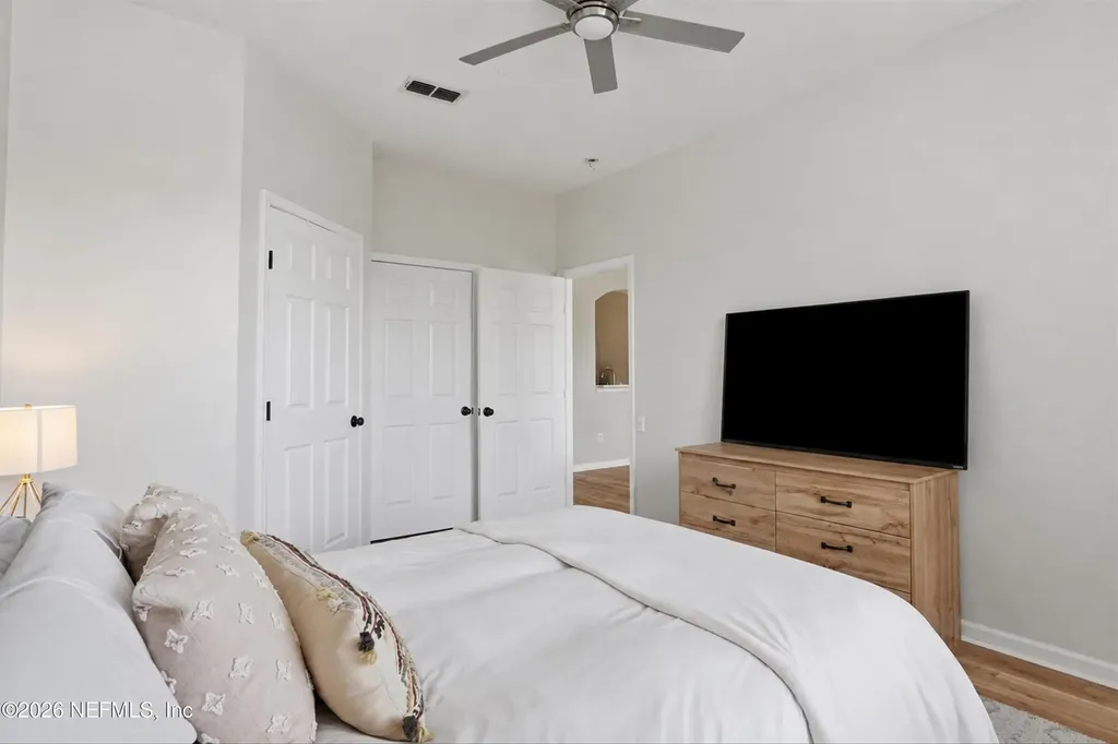 7990 Baymeadows Road Jacksonville FL 32256