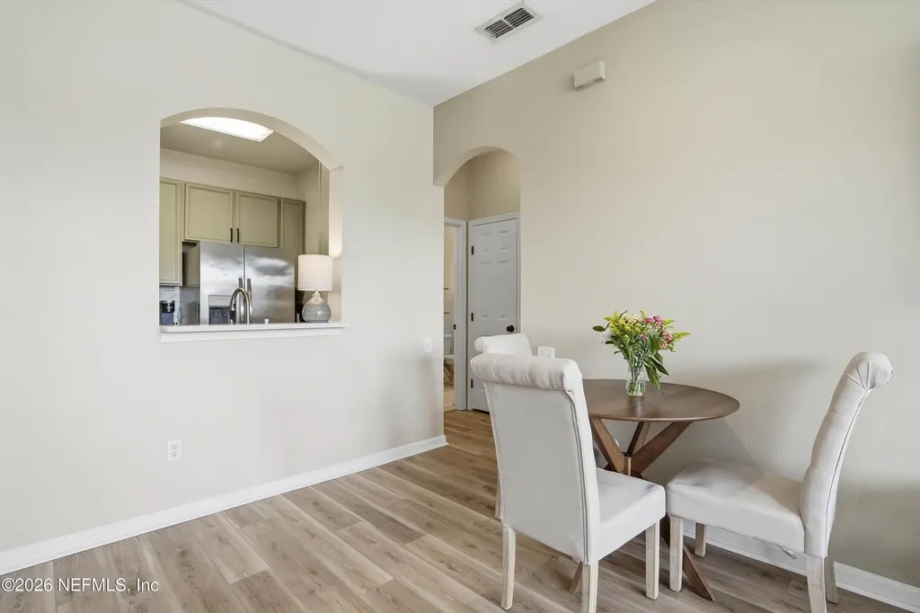 7990 Baymeadows Road Jacksonville FL 32256