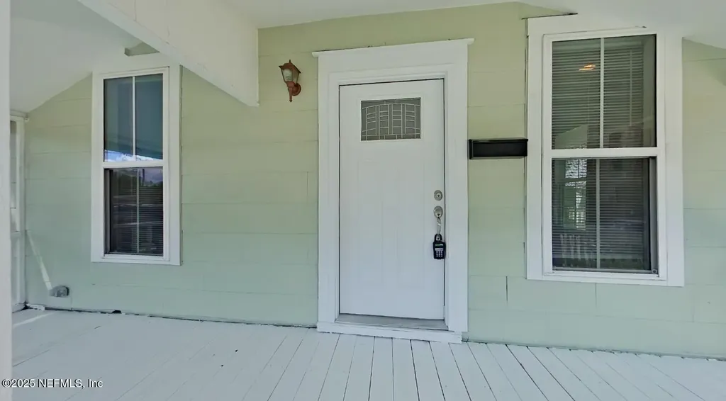 1844 Thacker Avenue Jacksonville FL 32207