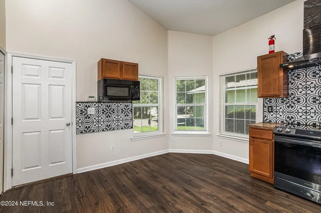 11046 Campus Heights Lane Jacksonville FL 32218