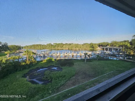 1307 River Hills Circle E Jacksonville FL 32211