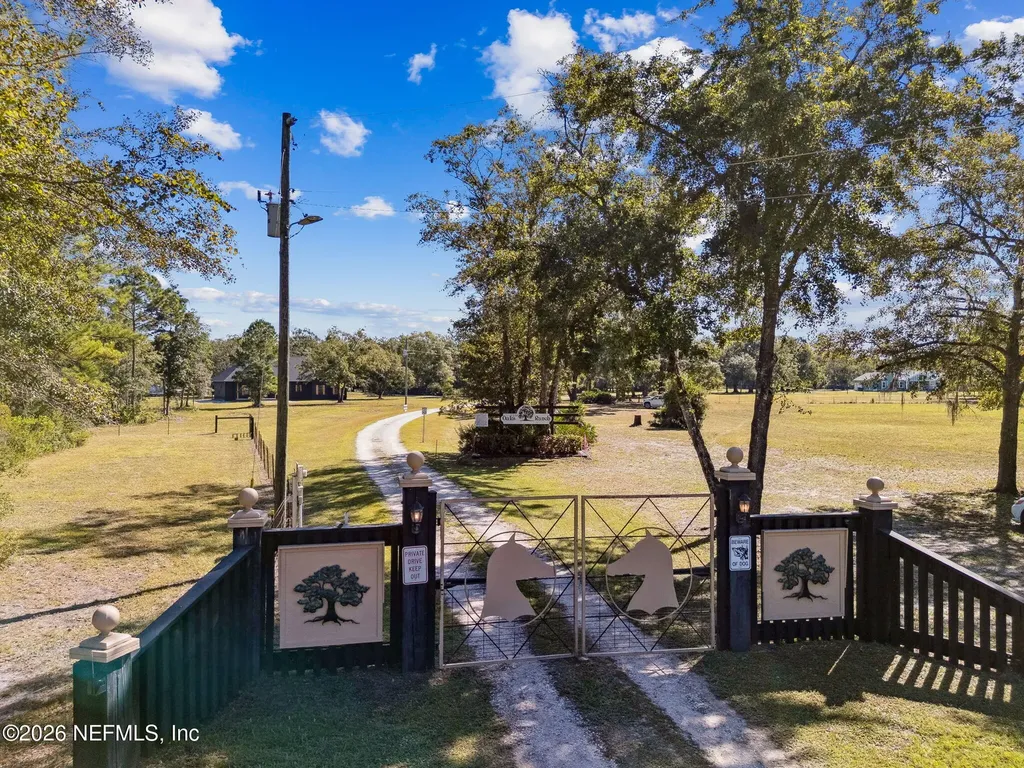 11 The Oaks Ranch Road Green Cove Springs FL 32043