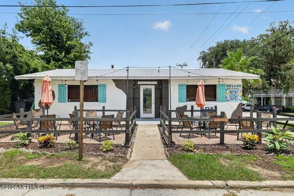2 N Park Street Crescent City FL 32112