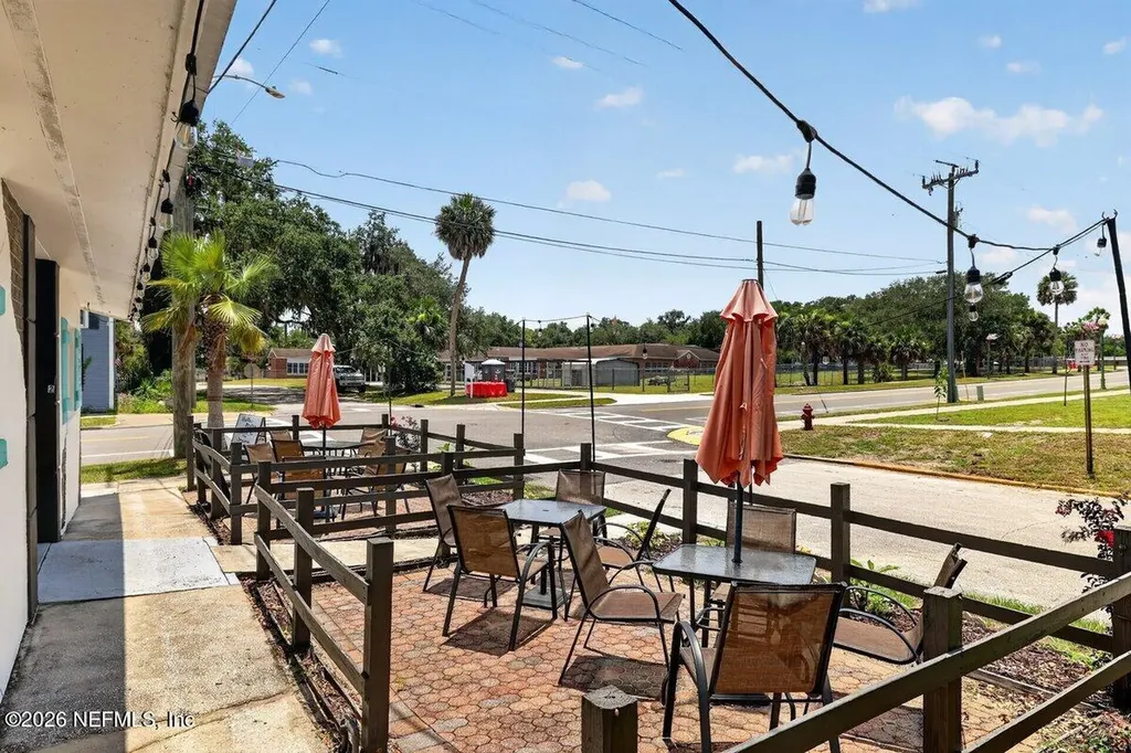 2 N Park Street Crescent City FL 32112