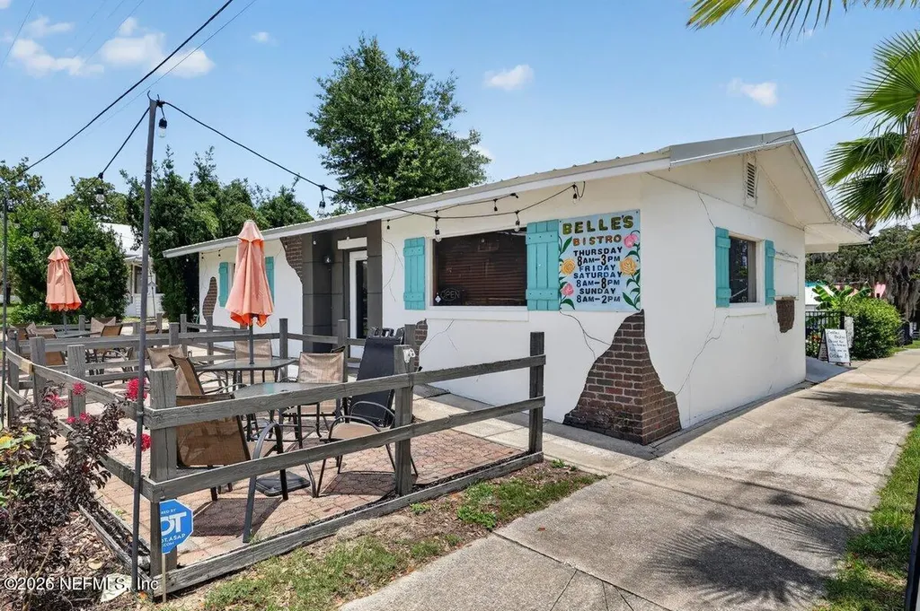 2 N Park Street Crescent City FL 32112