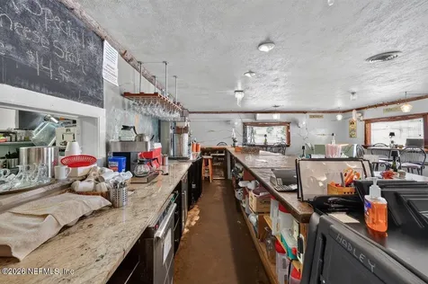 2 N Park Street Crescent City FL 32112