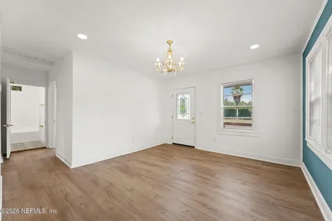 6986 Sallie Avenue Jacksonville FL 32210