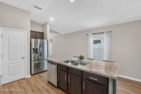 7784 Meadow Walk Lane Jacksonville FL 32256