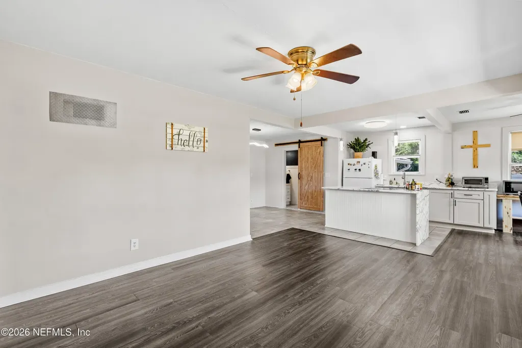 2442 Southside Boulevard Jacksonville FL 32216