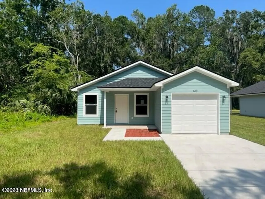 618 Hannah Street Hastings FL 32145