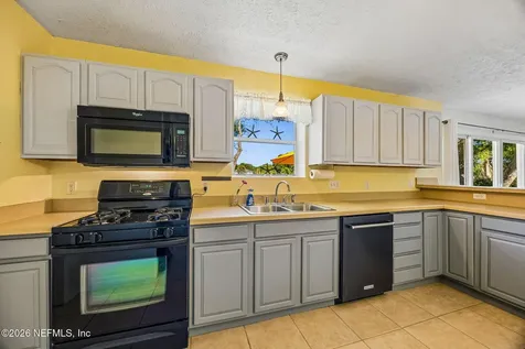 3346 America Avenue Jacksonville Beach FL 32250