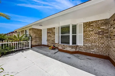 2586 Spring Lake Road W Jacksonville FL 32210