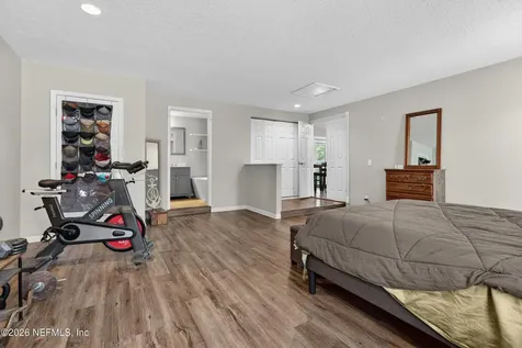 253 Deerwood Circle E Middleburg FL 32068