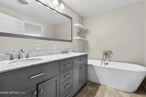 253 Deerwood Circle E Middleburg FL 32068