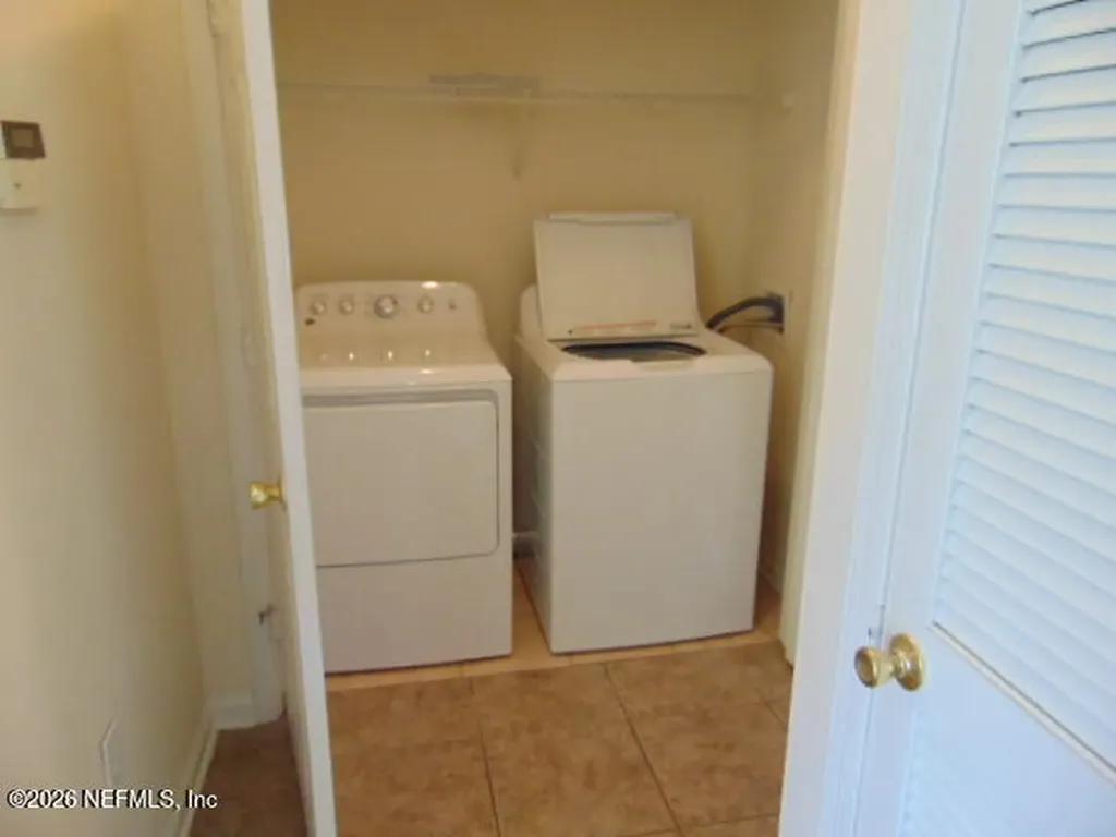 7990 Baymeadows Road E Jacksonville FL 32256