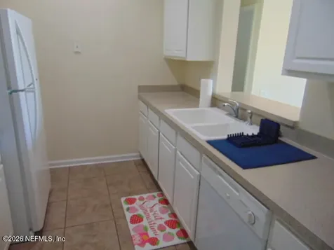 7990 Baymeadows Road E Jacksonville FL 32256