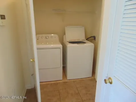 7990 Baymeadows Road E Jacksonville FL 32256