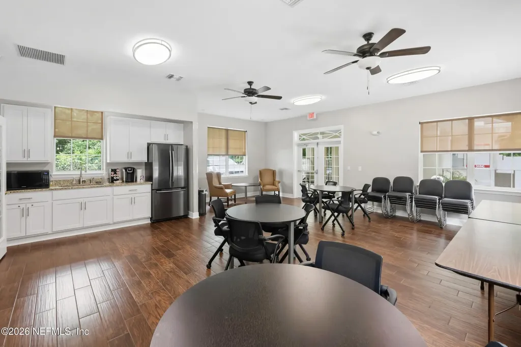 8601 Beach Boulevard Jacksonville FL 32216